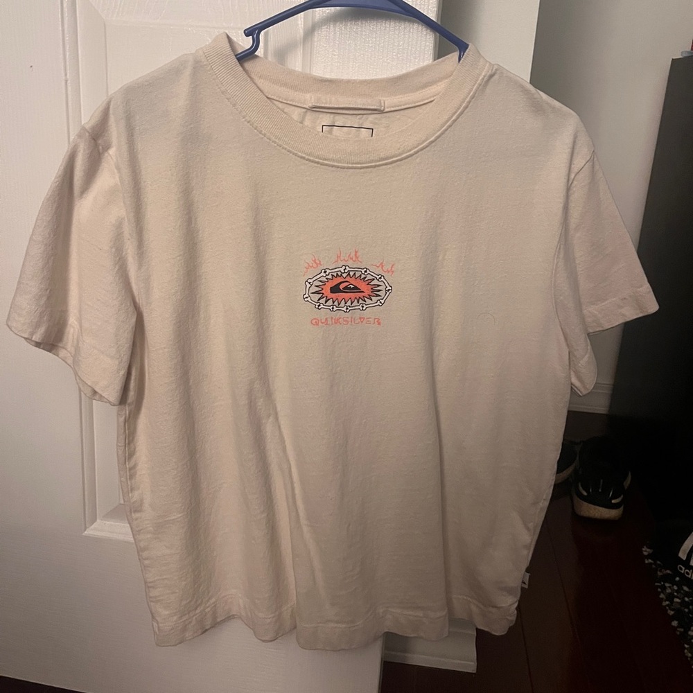 Quiksilver women’s graphic tee large